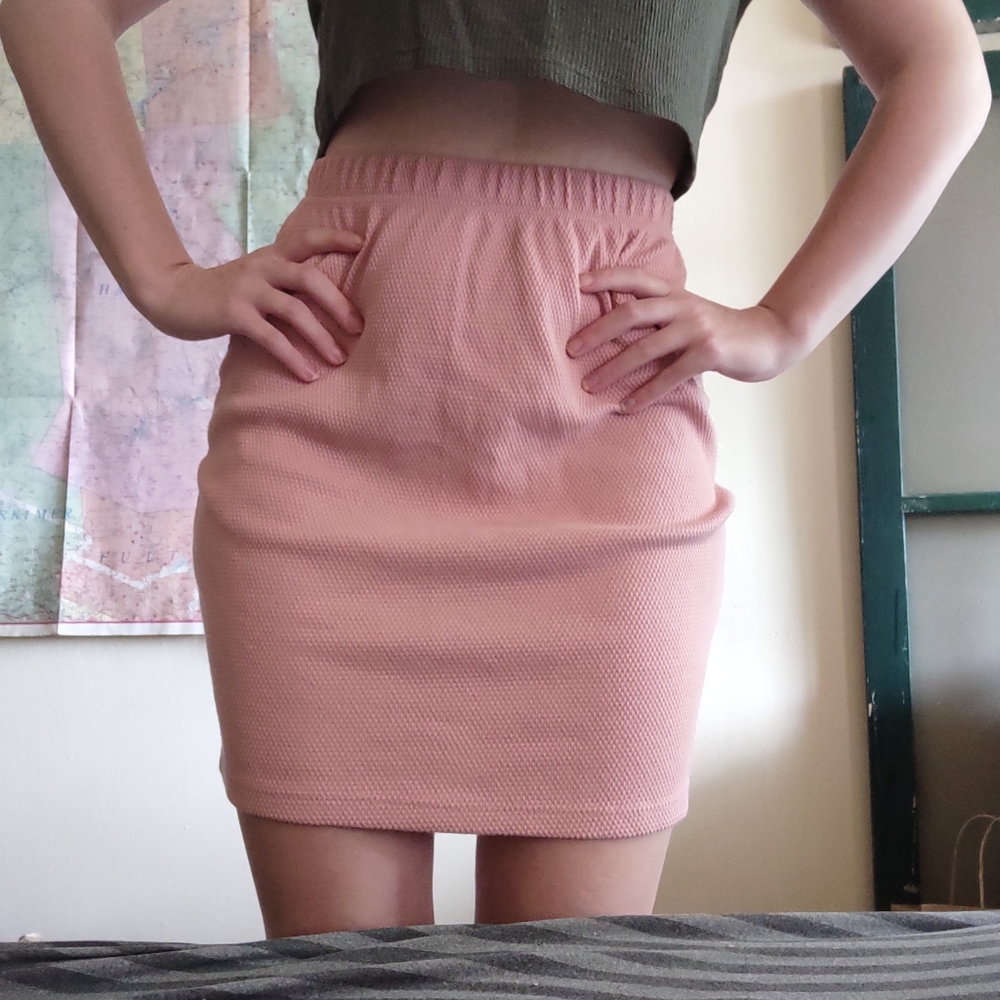 Vintage soft pink pencil skirt